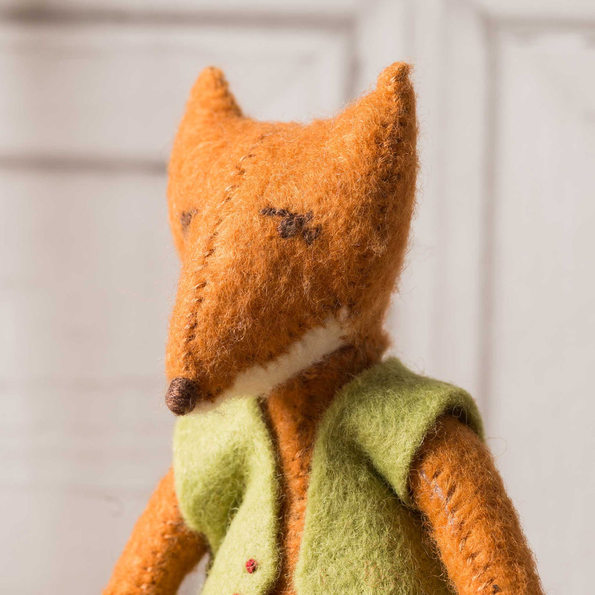 Fergus Fox Felt Craft Kit: English