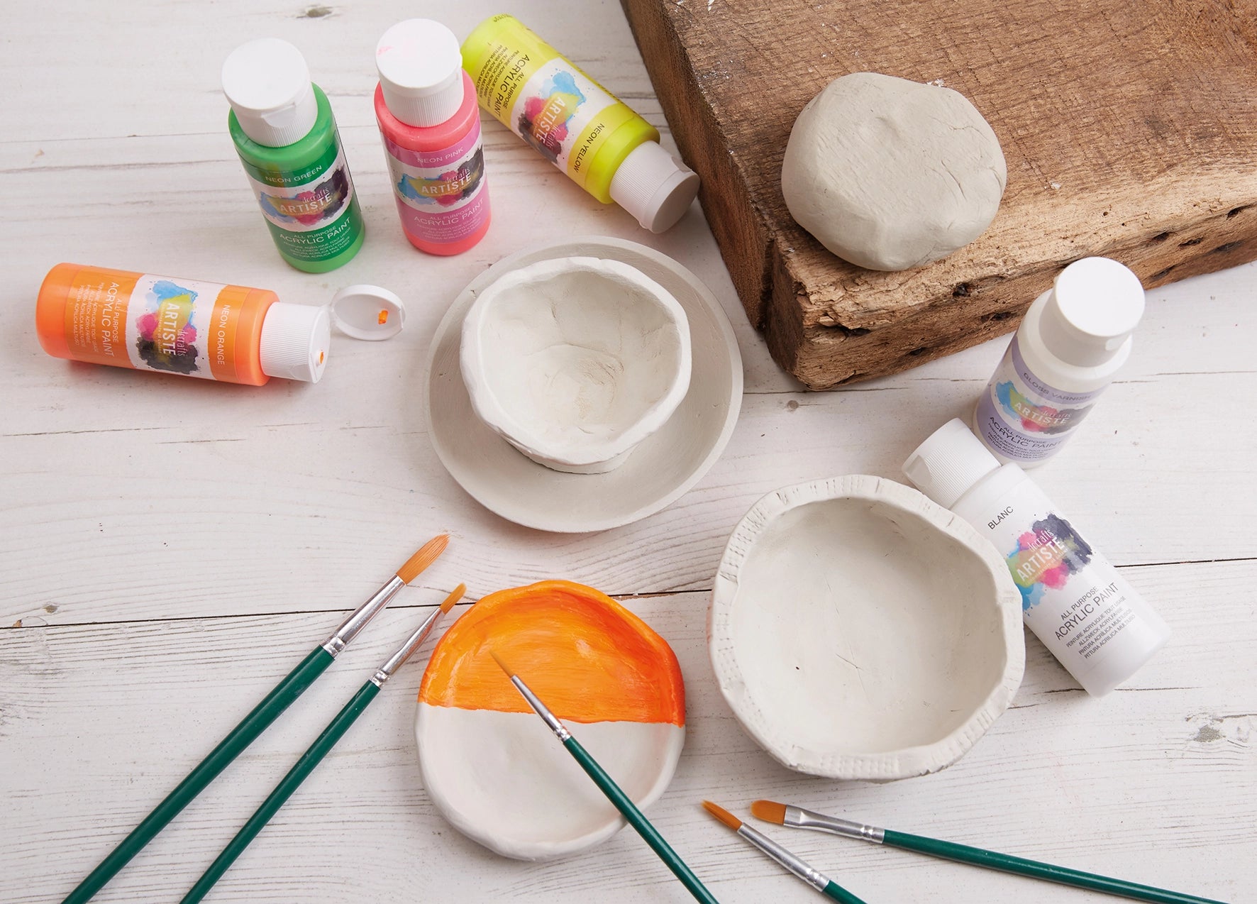 Bee & Bumble Neon Pottery Making Kit