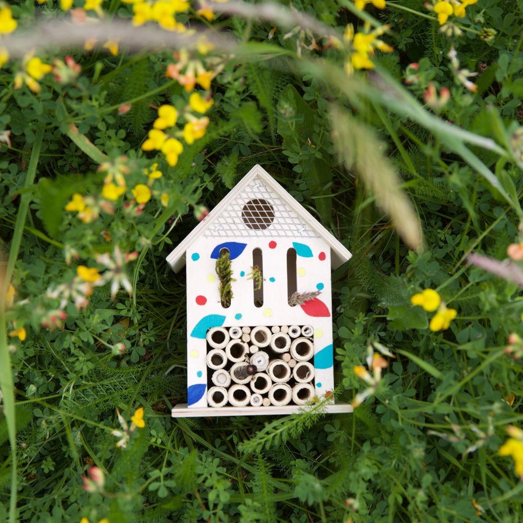 RHS Paint Your Own Set, White Single Craft Kit Set Bug Hotel