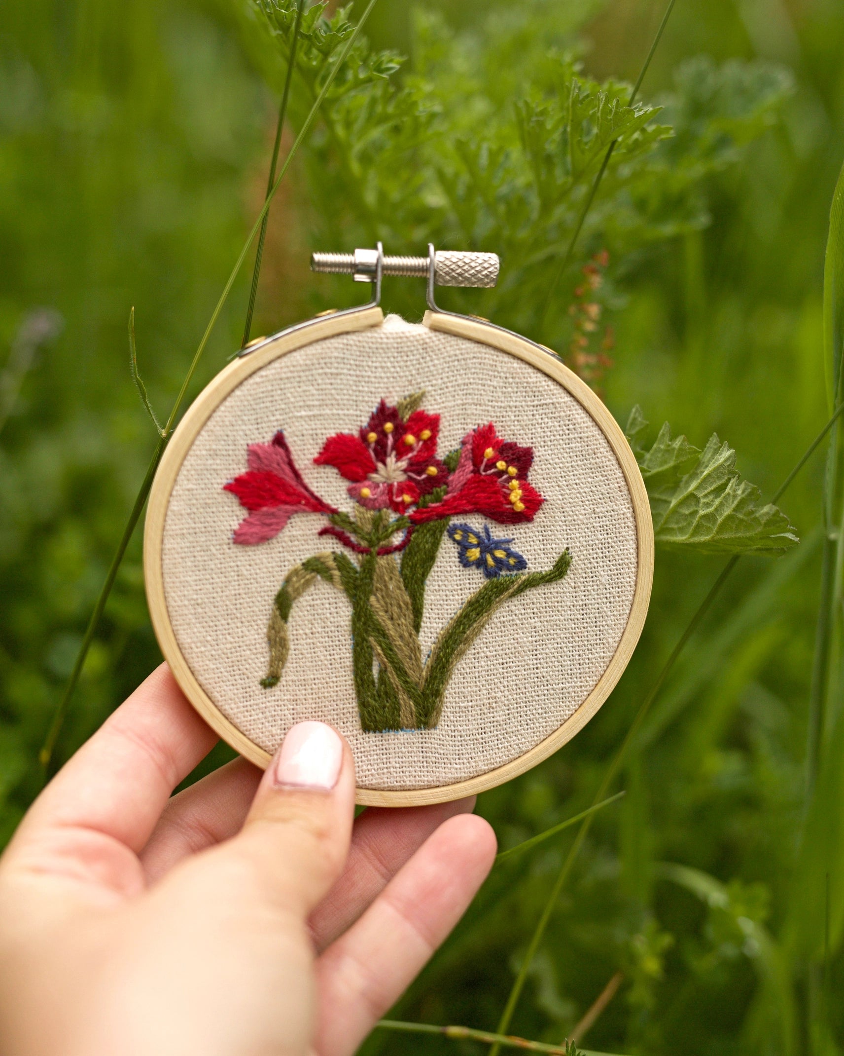 RHS Embroidery Hoop Kit x 4 : Butterfly & Flora