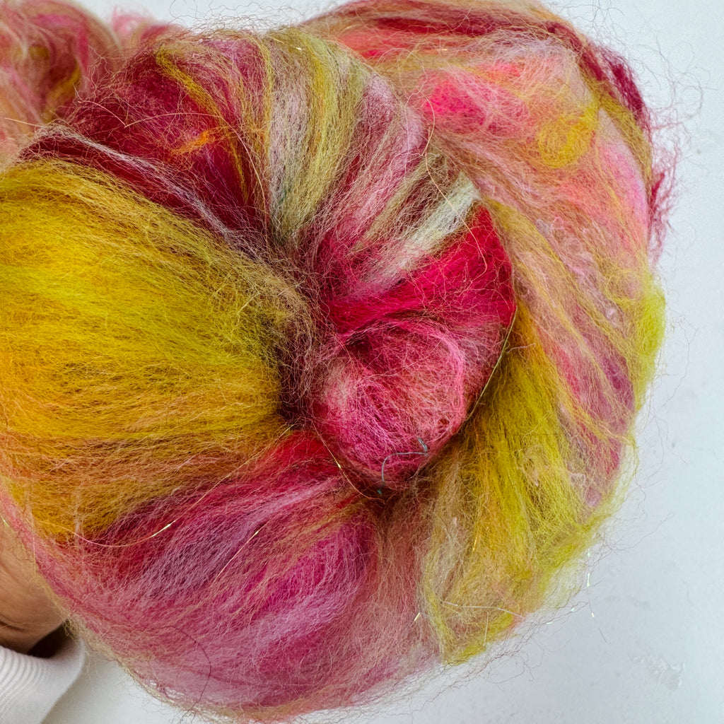 Hand Carded BATT for Spinning & Felting : An English Country Garden 150g