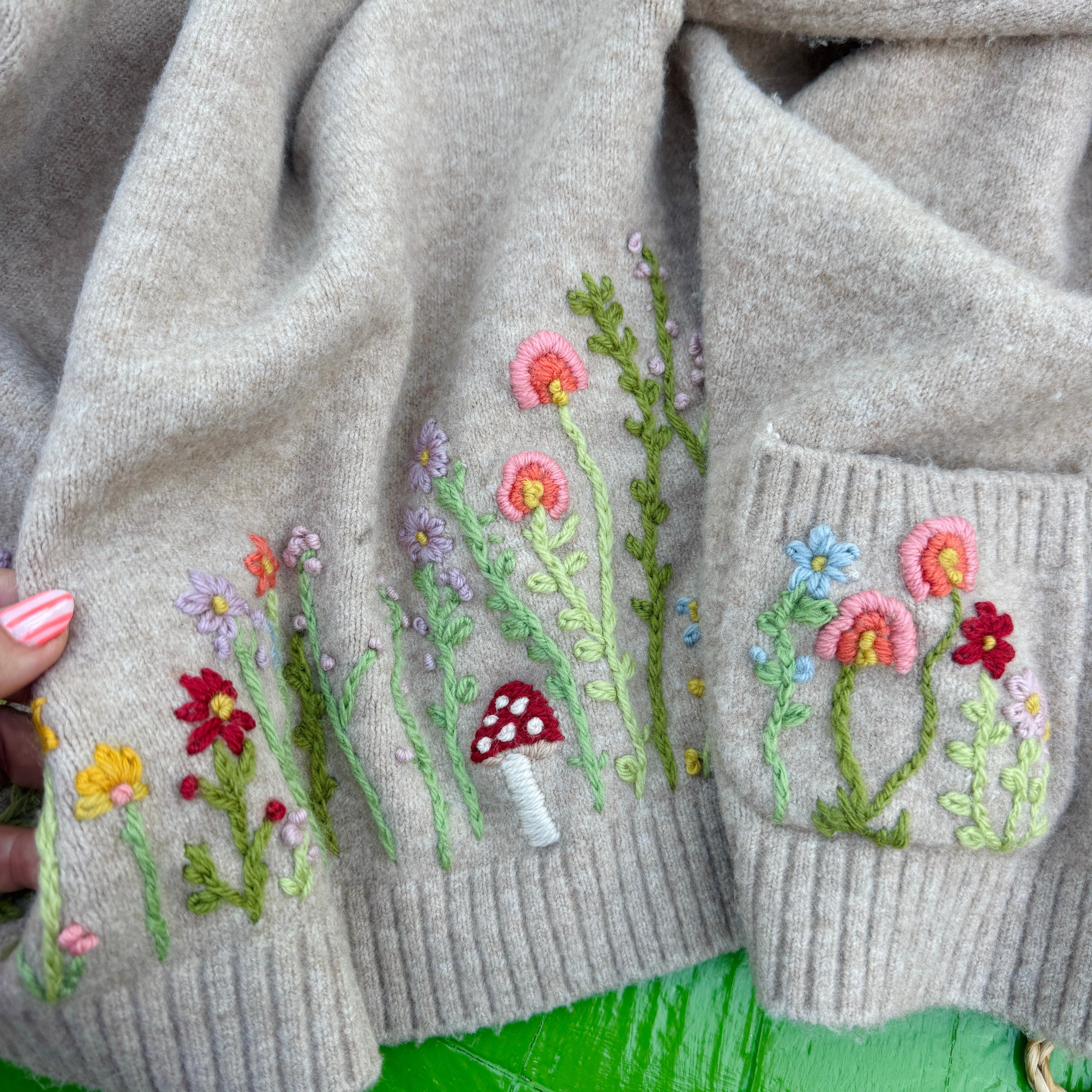 Wool Hand Embroidery on Knitting Workshop