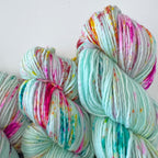 Hand Dyed Merino DK : Gilliangladrag Holy Fluff  : Birdhouse in Your Soul