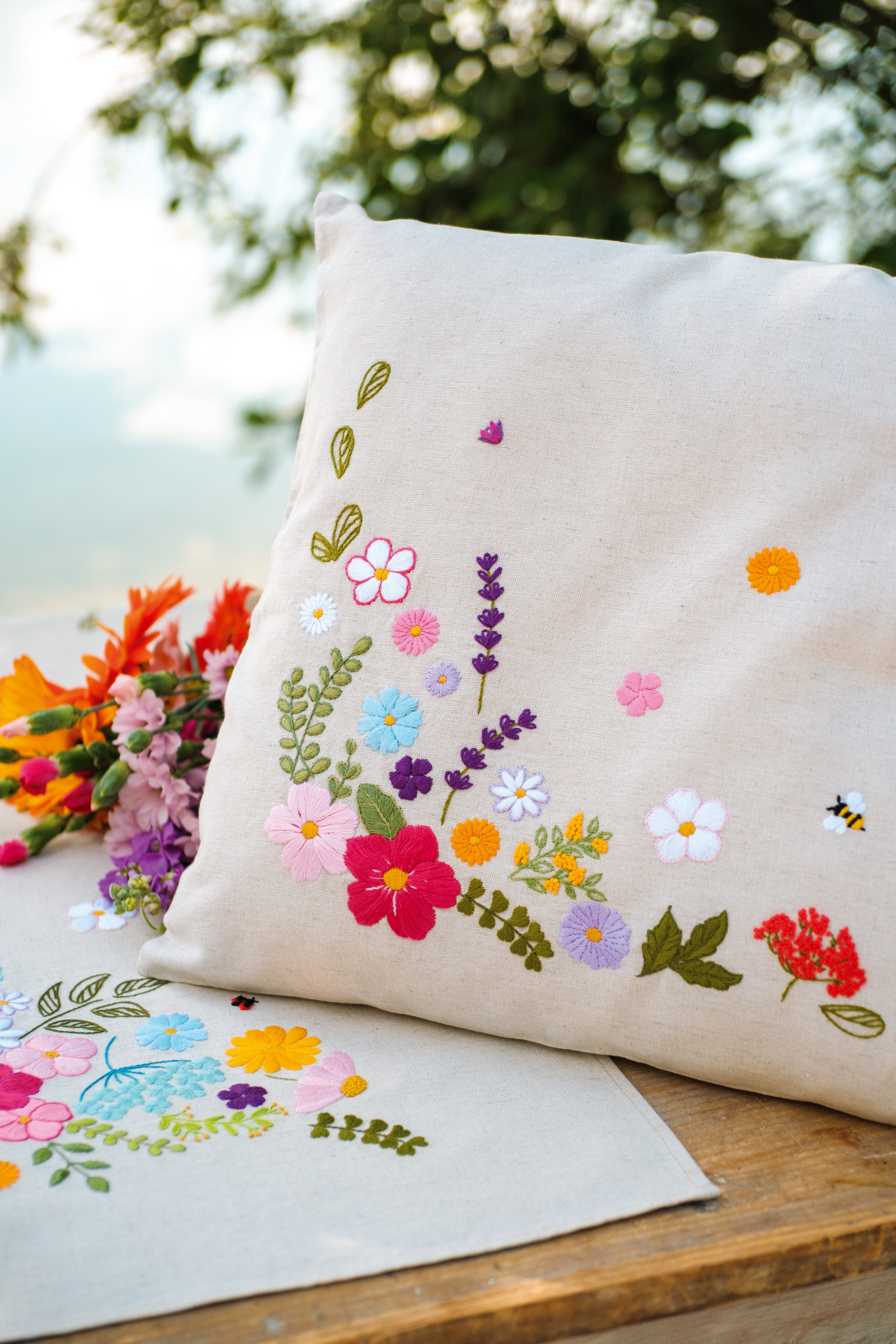 Embroidery Cushion Kit : Colourful World of Flowers