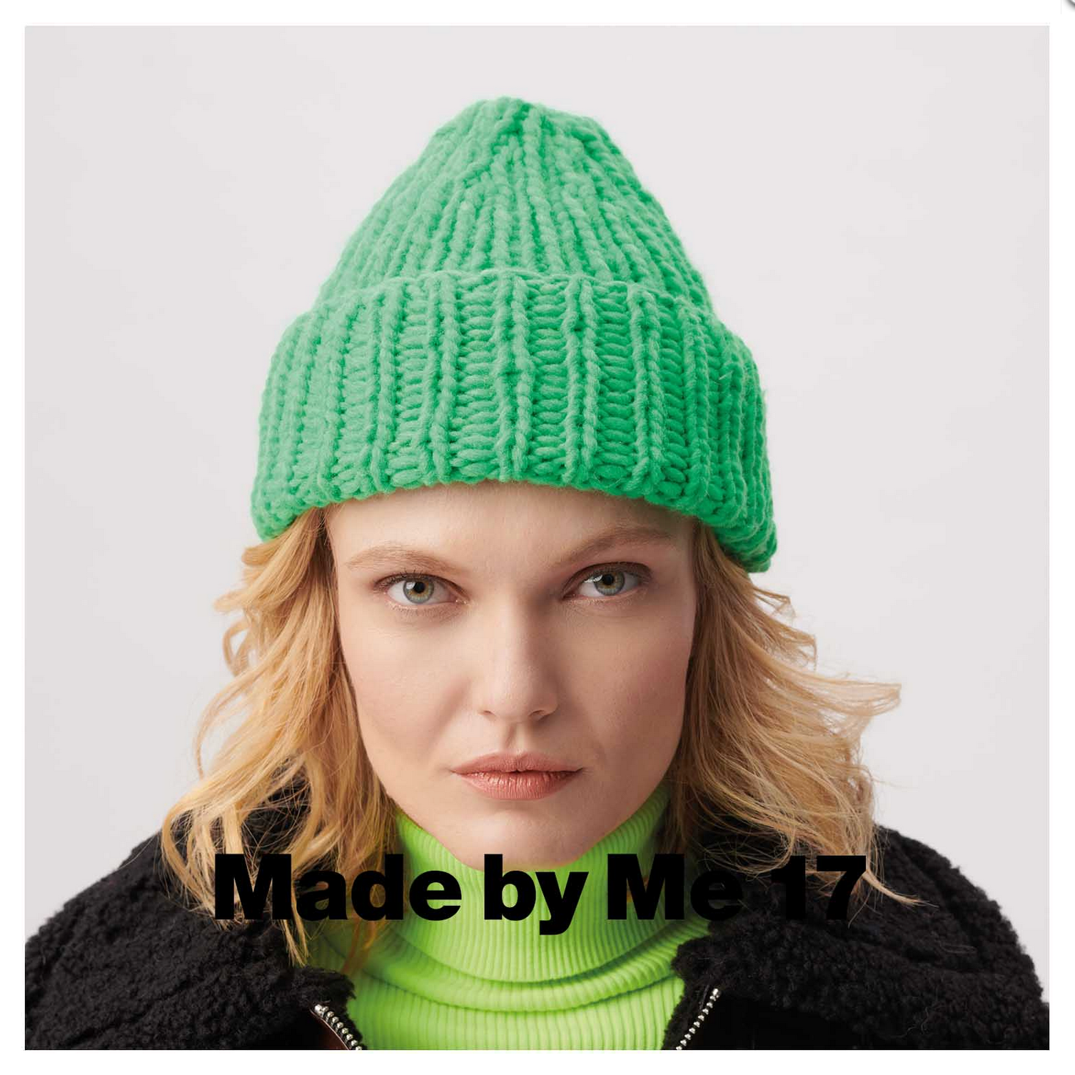 Rico Essentials Super - Super Chunky Yarn 050 Neon Emerald Green