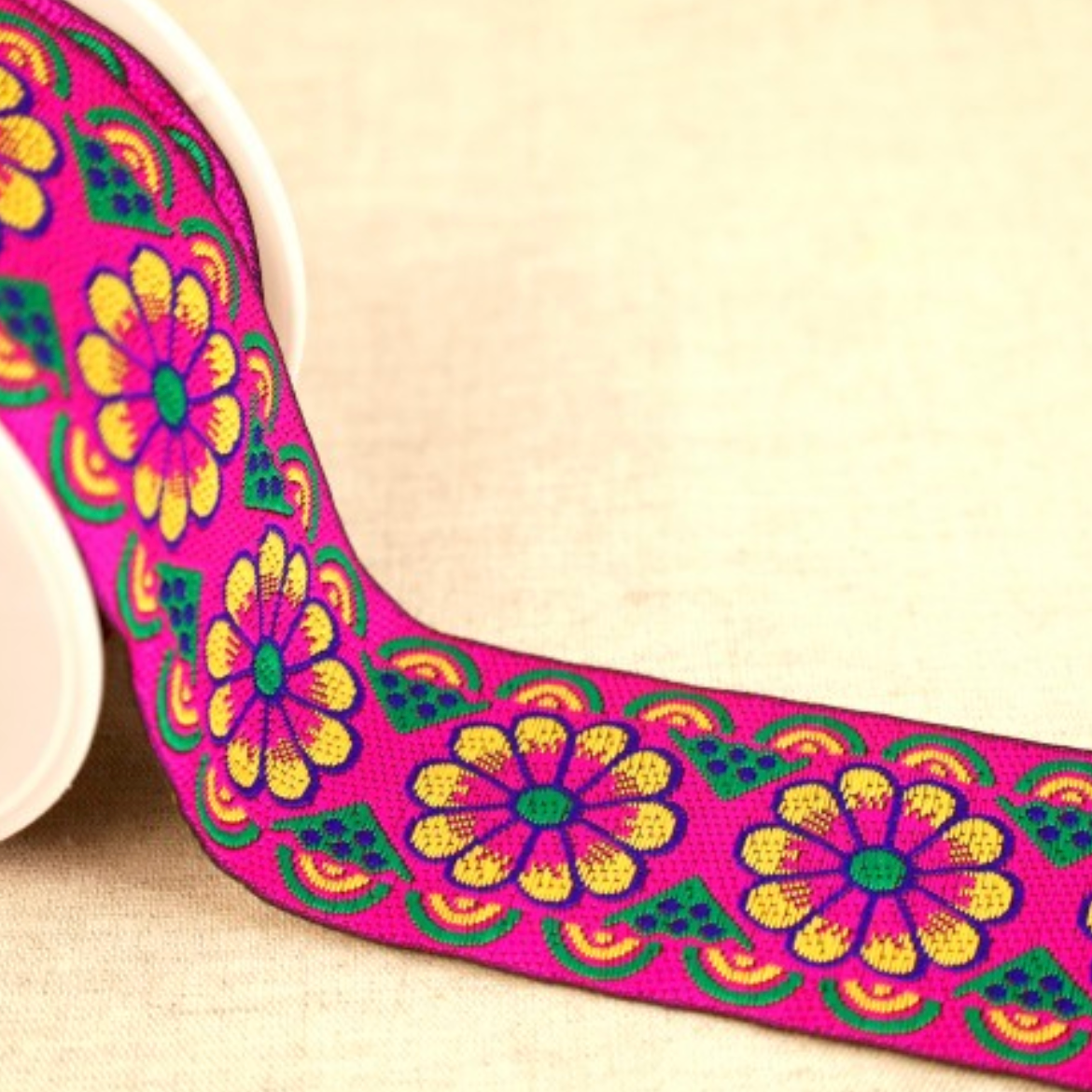 Jacquard Trim Flowers : Magenta