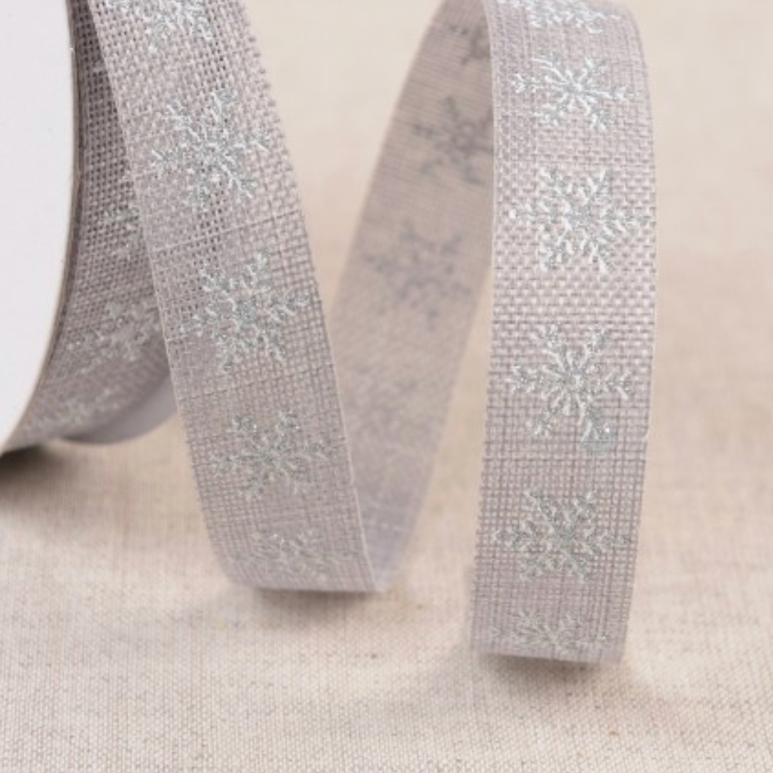 Christmas Ribbon : Snowflakes Silver