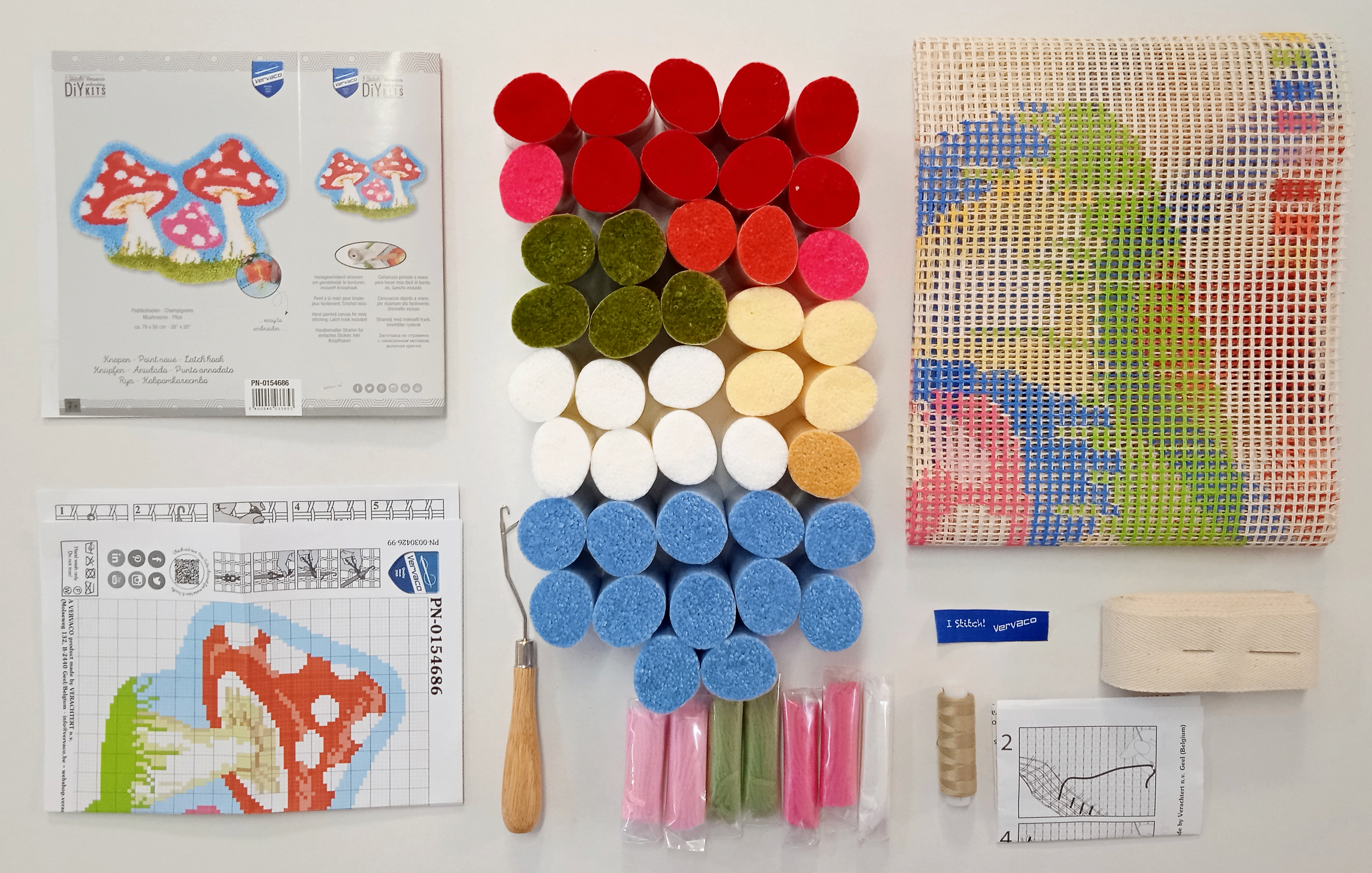 Latch Hook Rug : Mushrooms / Toadstools