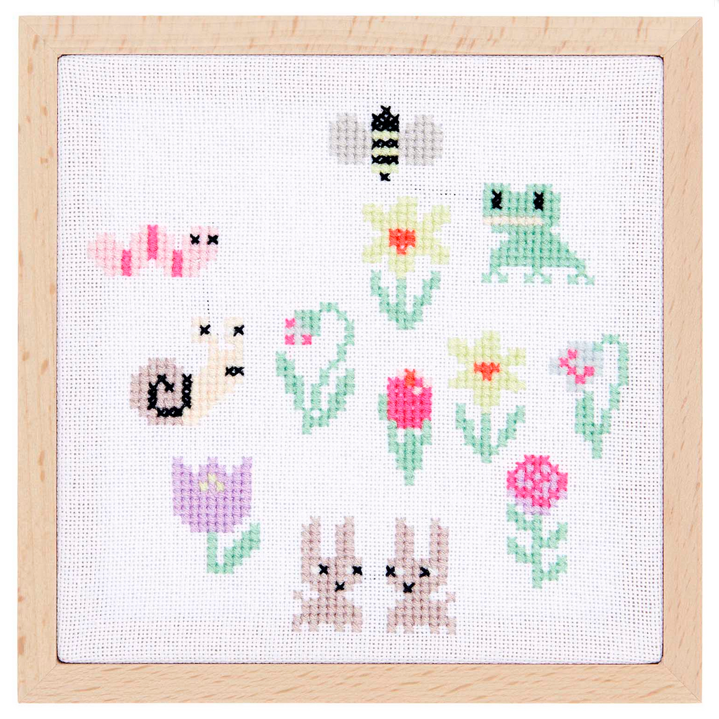 Decorative Embroidery Frame : Square 14.5 x 14.5cm