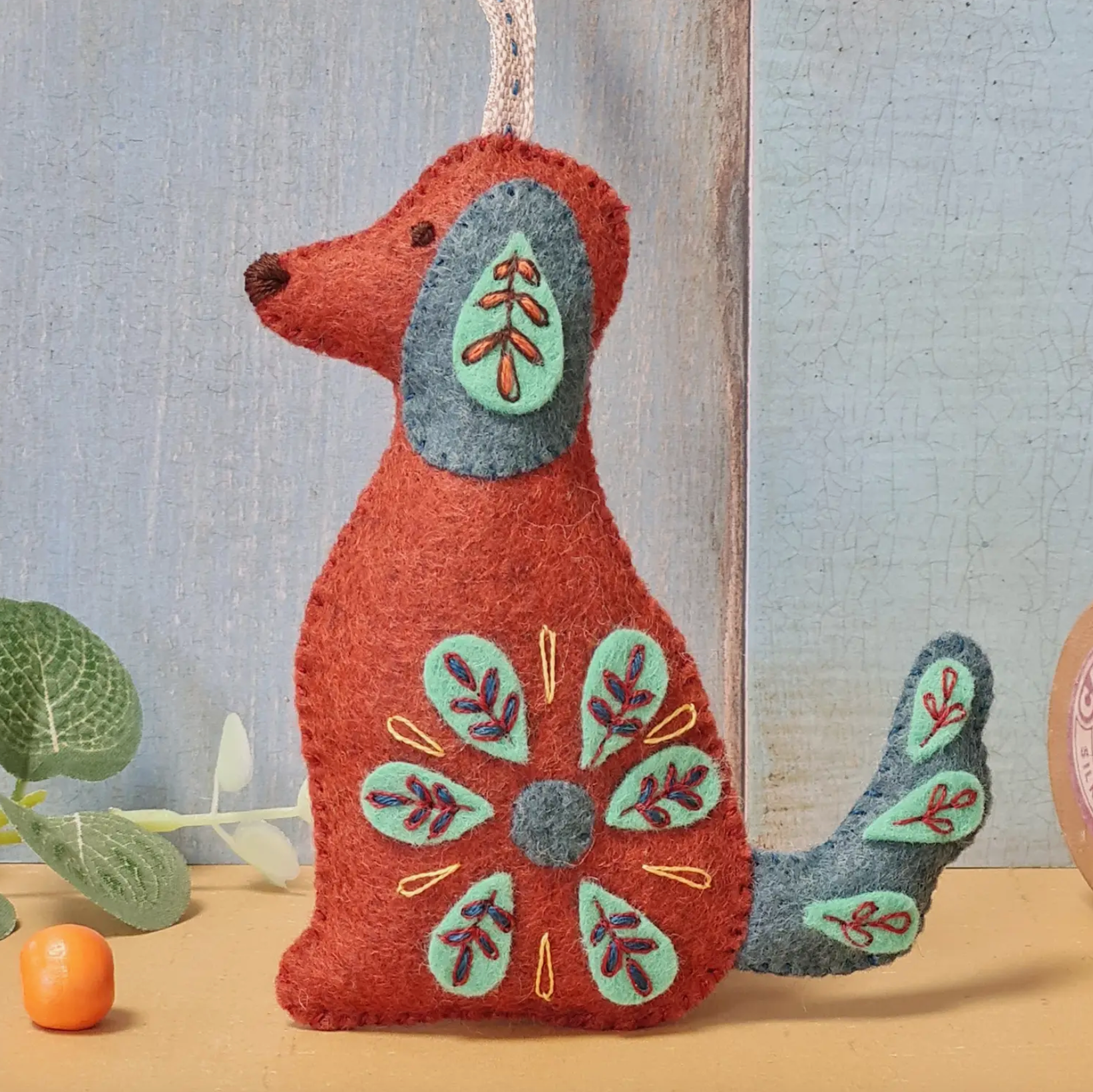 Folk Dog Felt Craft Mini Kit