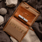 Project 8 Knitters Case : Leather