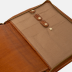 Project 8 Knitters Case : Leather