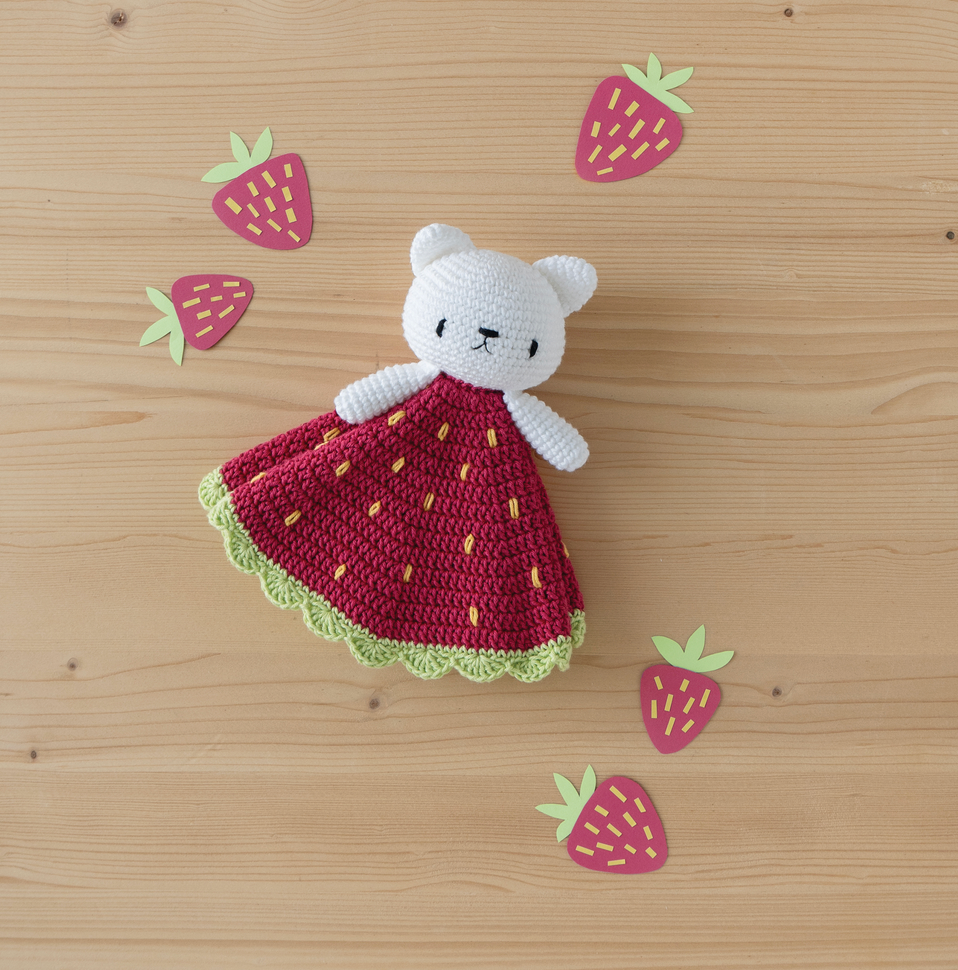 Lovey Crochet Kit : Strawberry Cat