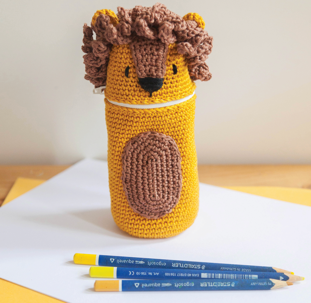 Crochet Kit Pencil Case : Lion