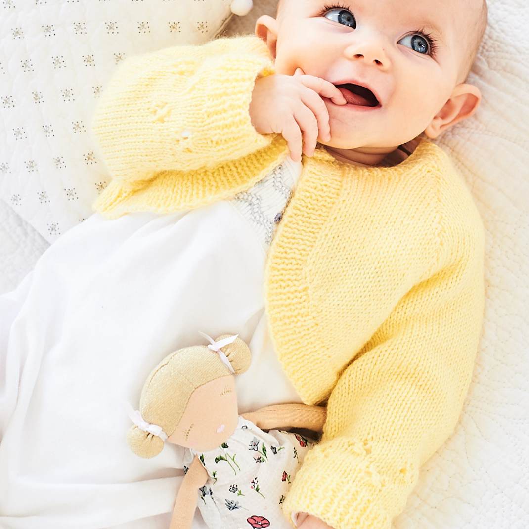 Baby Cardigans 9909 4-Ply Knitting Pattern