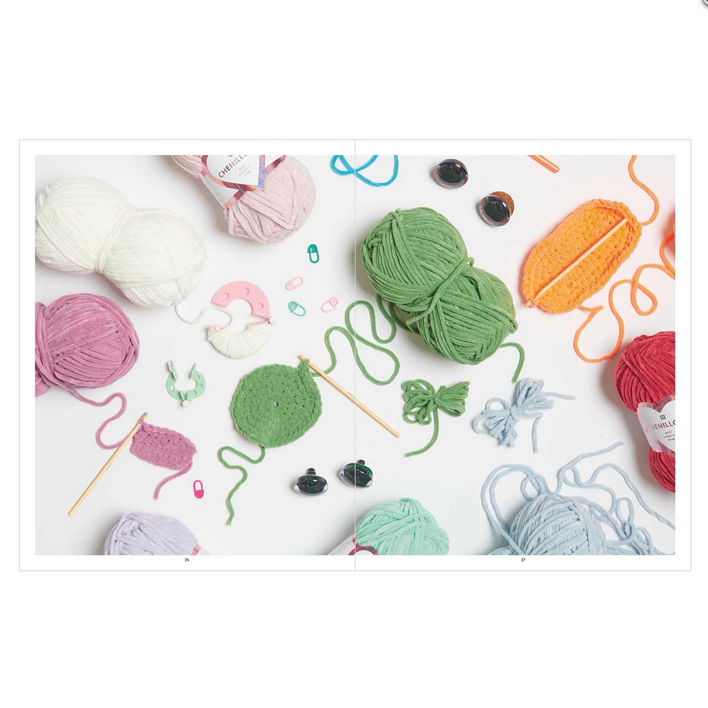 Chenillove Pattern Book : Big Cuties Soft Toys