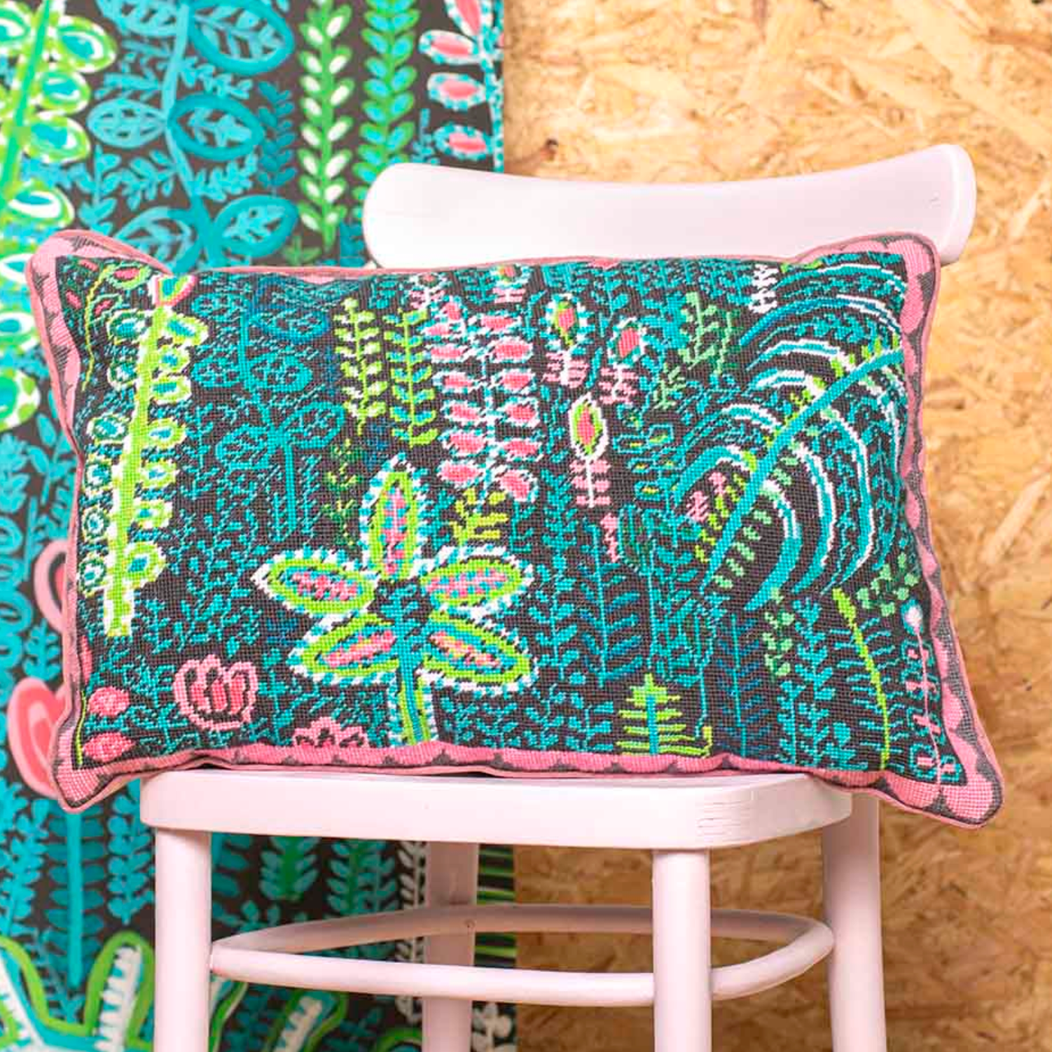 Lucy Tiffney : Lagoon Tapestry Kit