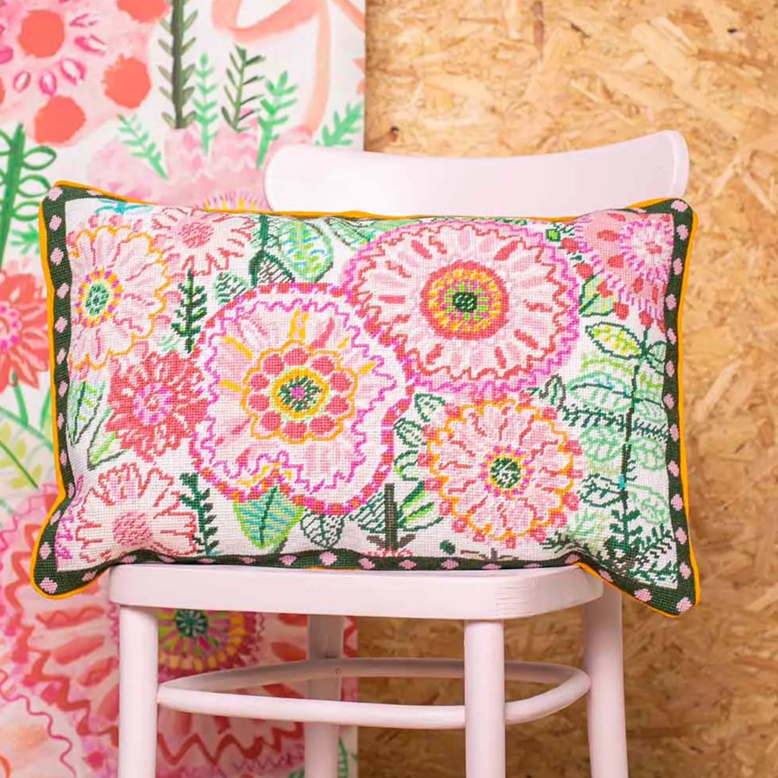 Lucy Tiffney : Pinks Tapestry Kit