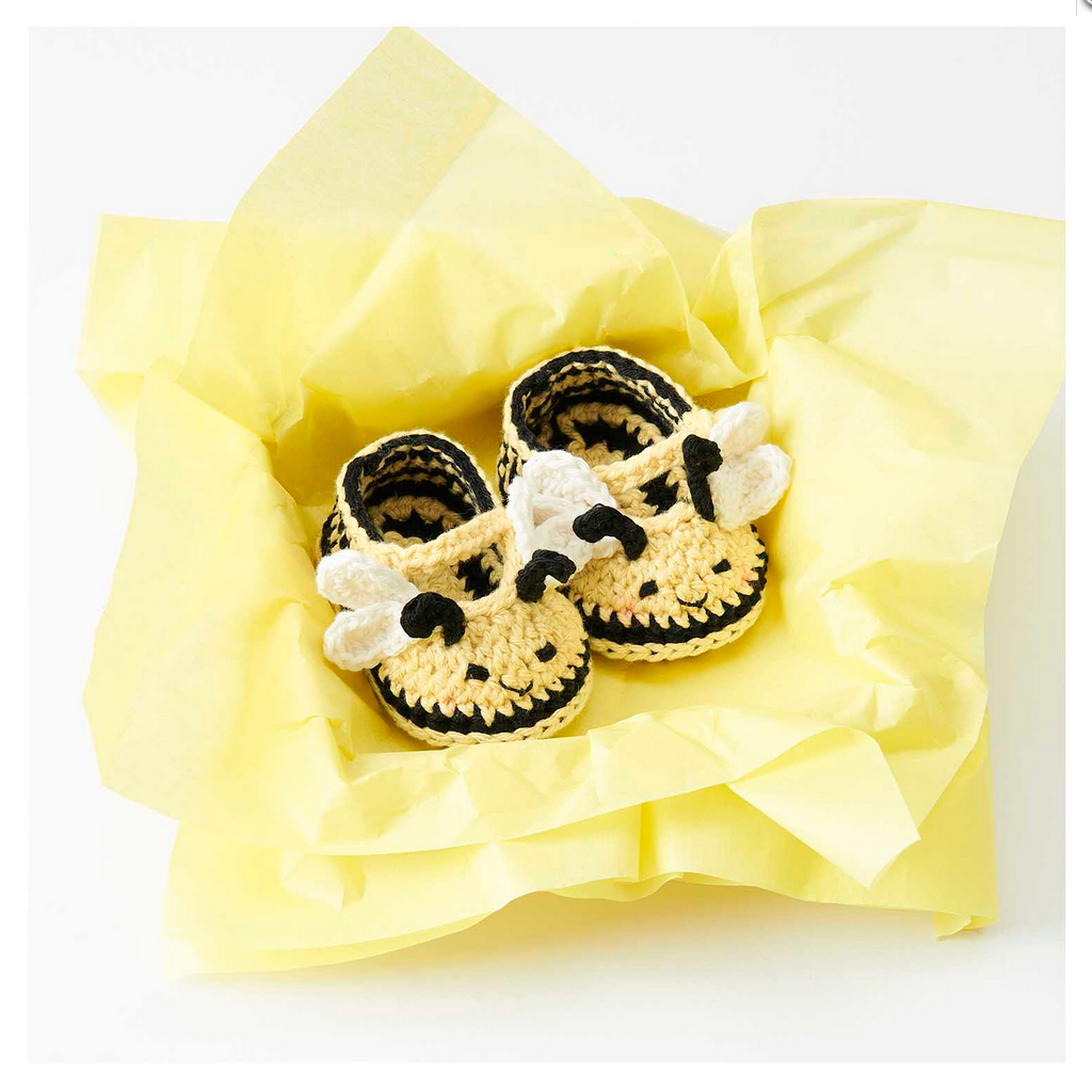 Ricorumi Crochet Kit : Baby Bootees : Bee