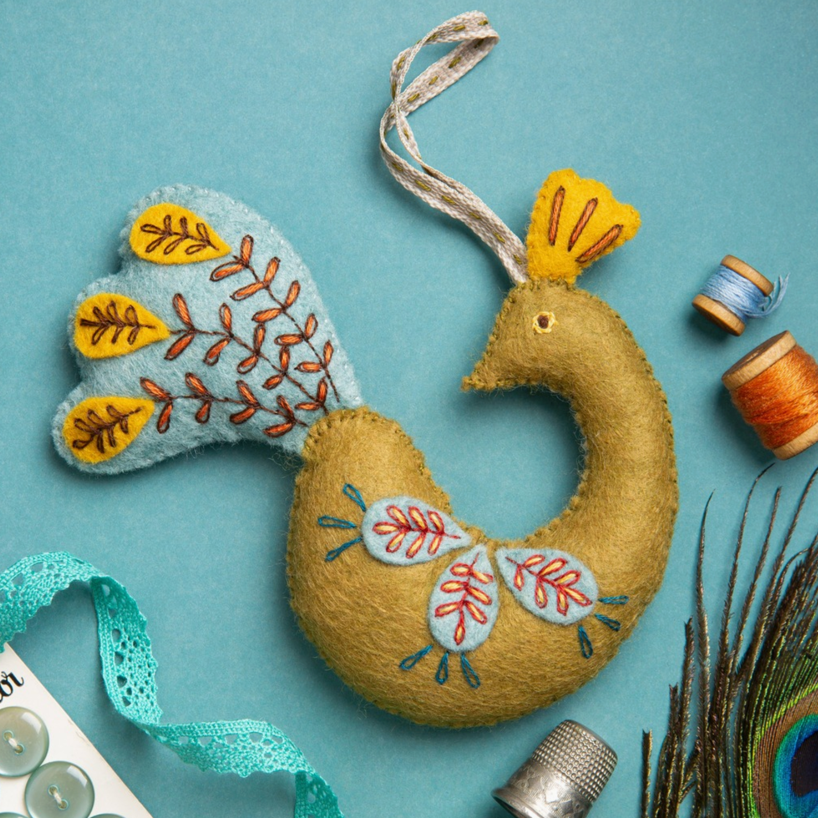 Folk Peacock Felt Craft Mini Kit