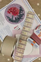 Sajou Round Box Cross Stitch Kit : Flower Carnation Box