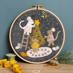 Christmas with the Mouse Family Felt Appliqué Hoop Kit