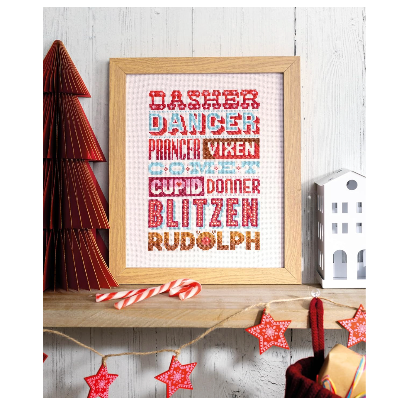 Merry Stitchmas : 24 Fun & Festive Cross Stitch Designs