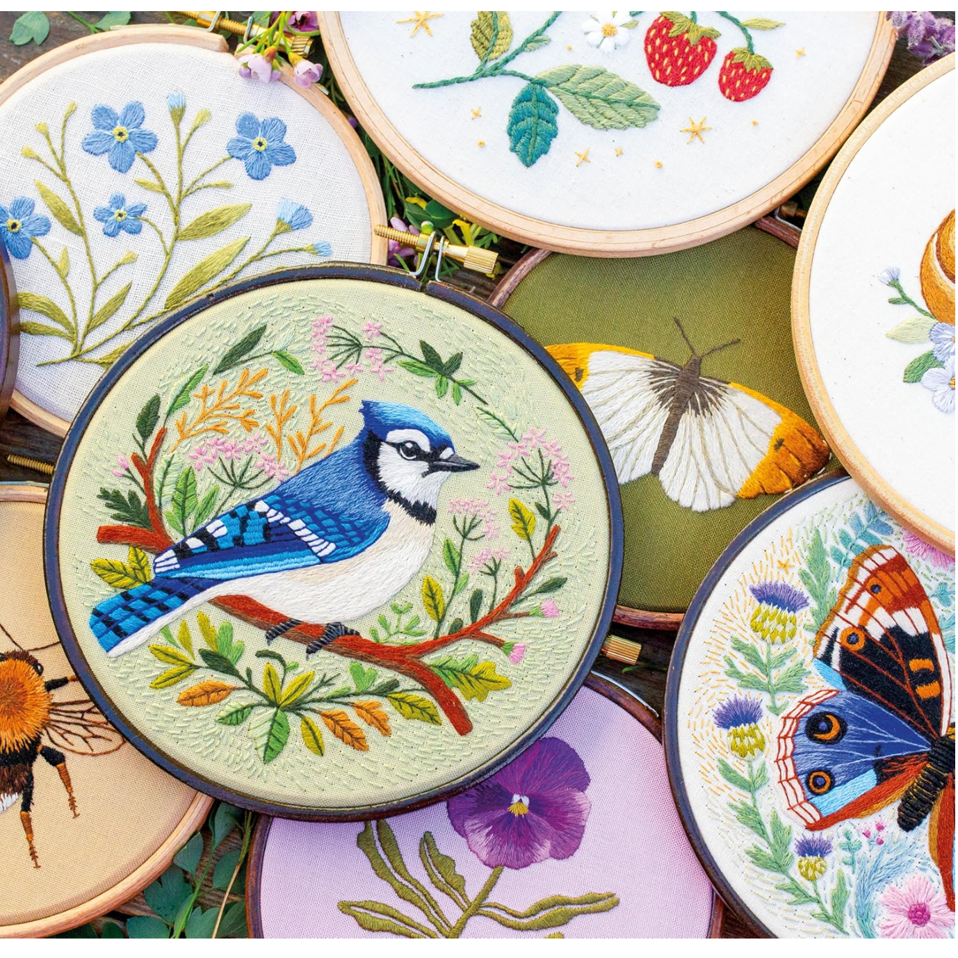 Paint with Thread : In the Garden by Emillie Ferris