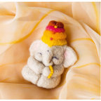Kawaii Needle Felting : Felt 20 good luck charms from around the world by Héléna Zaïchik
