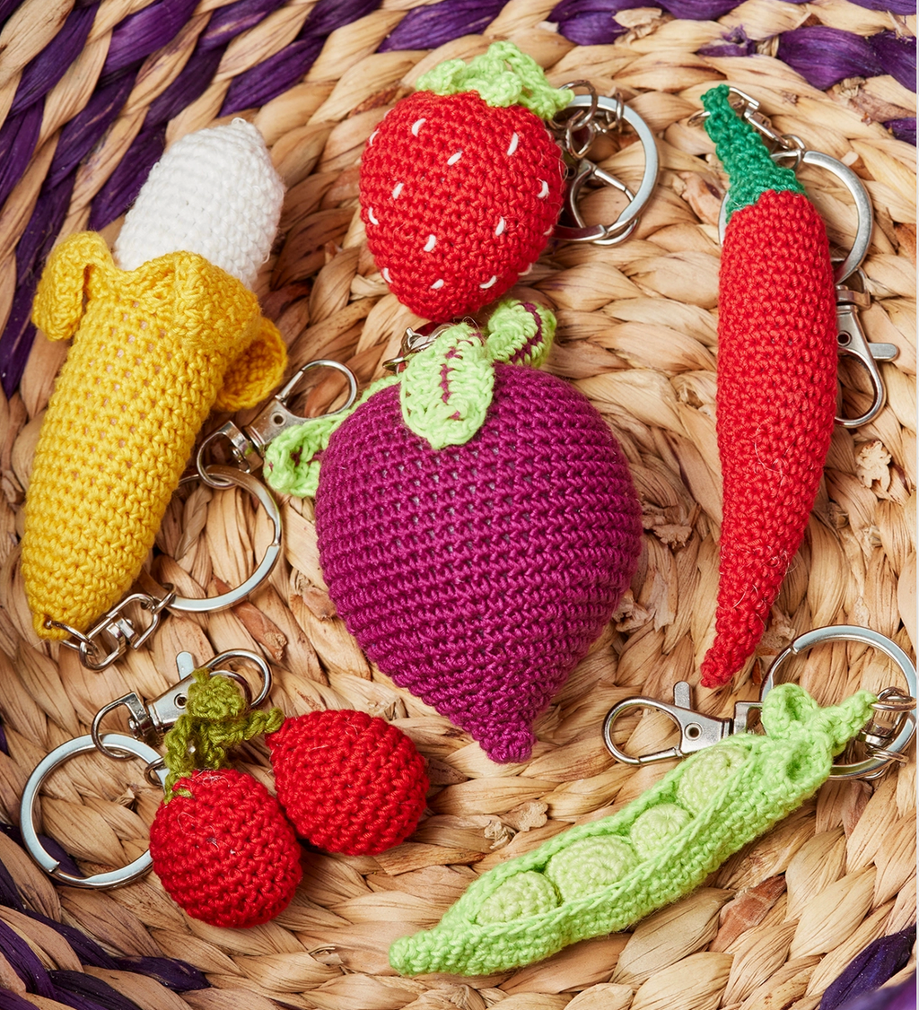 Crochet Fruit & Veg Keyring Bag Charm : Strawberry