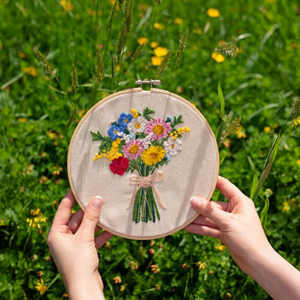 RHS Embroidery Kit : BOUQUET
