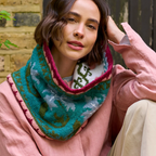 WYS Morris DK : Golden Lily Reversible Cowl Kit