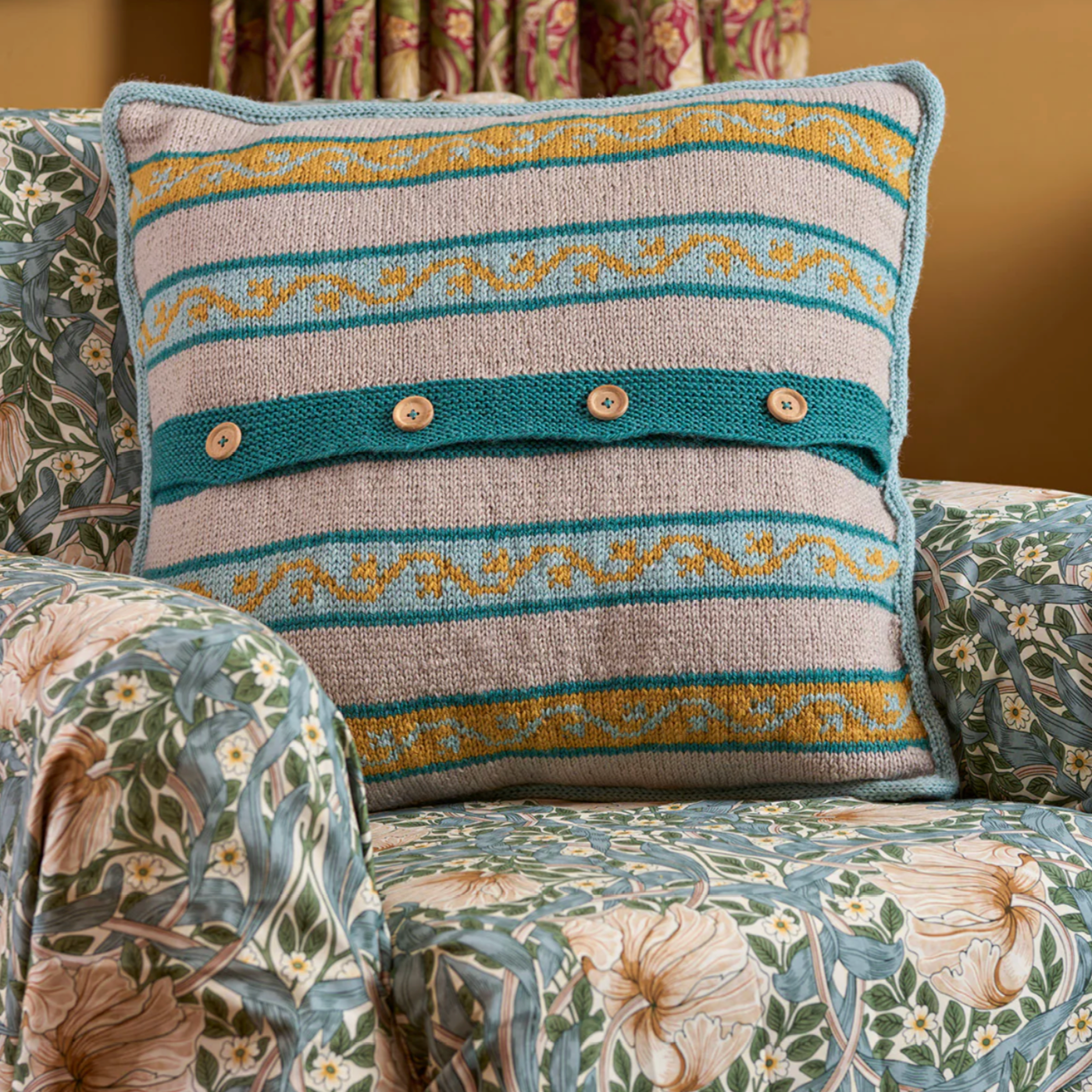 WYS Morris DK : Grafton Cushion Kit