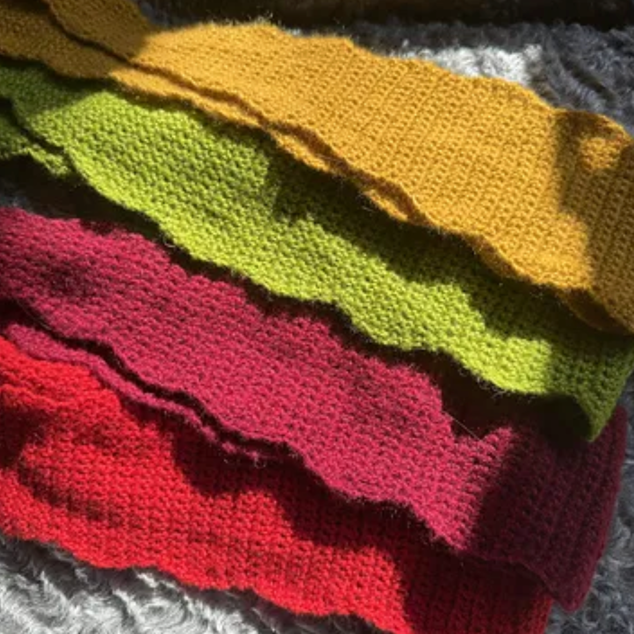 Cashmere Stina Scallop Scarf Crochet Kit : in 15 colours