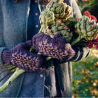 Embroidery on Knits by Judit Gummlich