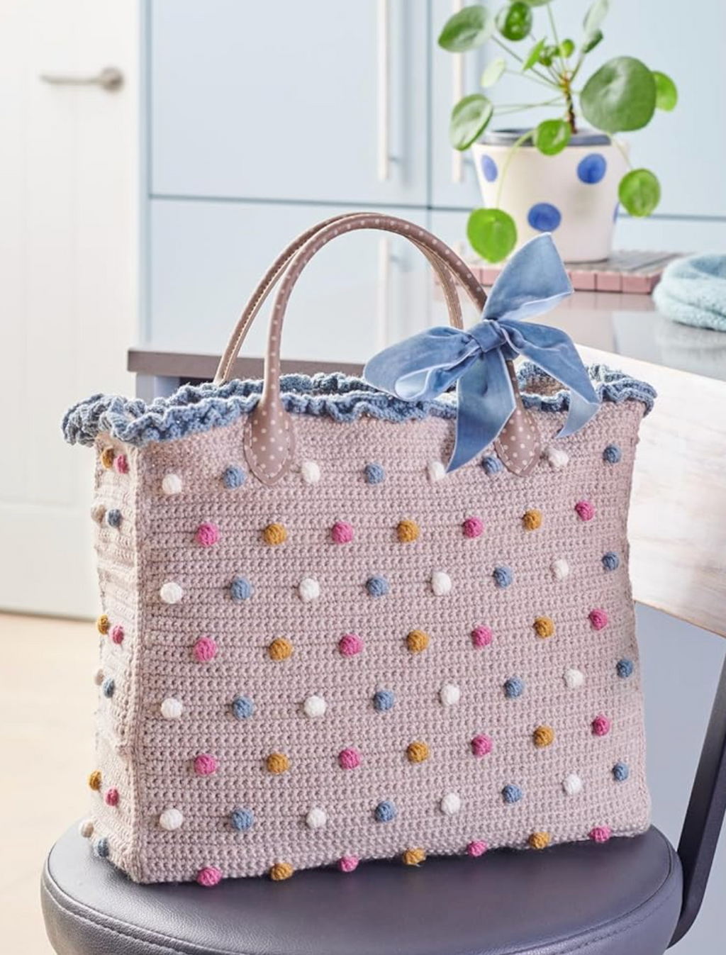 Crocheted Squares : 35 Patterns to Make :  by Kate Eastwood