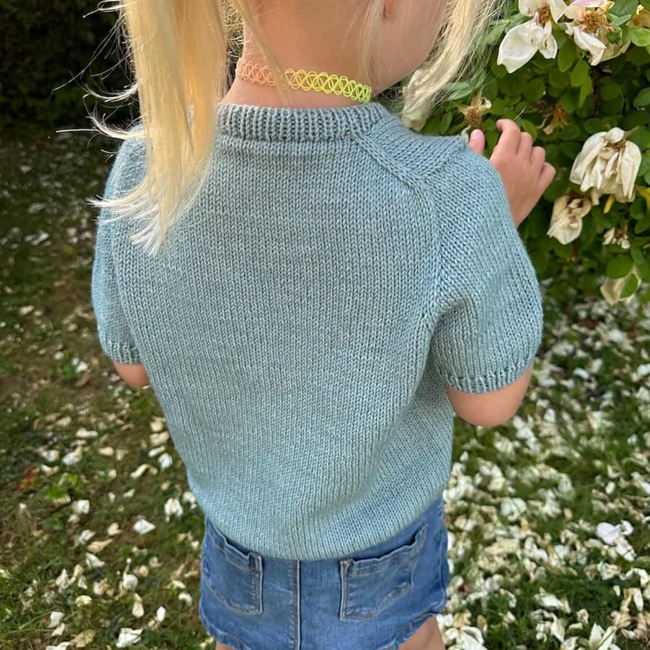 Poppy Tee Junior by PetiteKnit Knitting Kit Pack