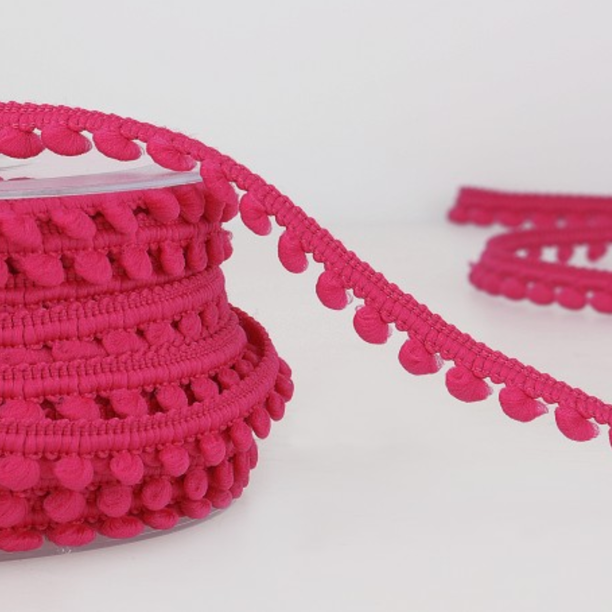 Mini Pompom Trim 9mm 73 Cerise