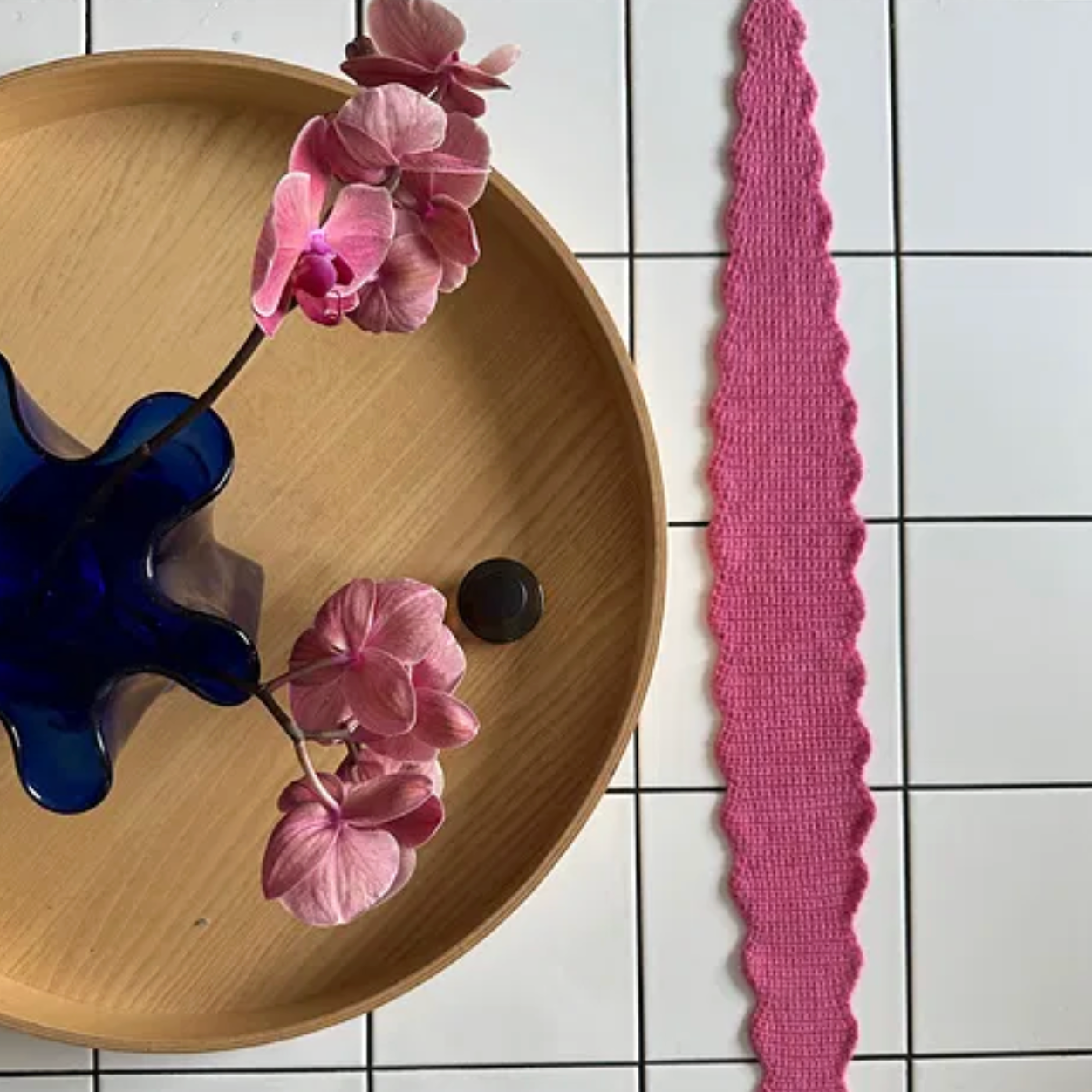 Cashmere Stina Scallop Scarf Crochet Kit : in 15 colours