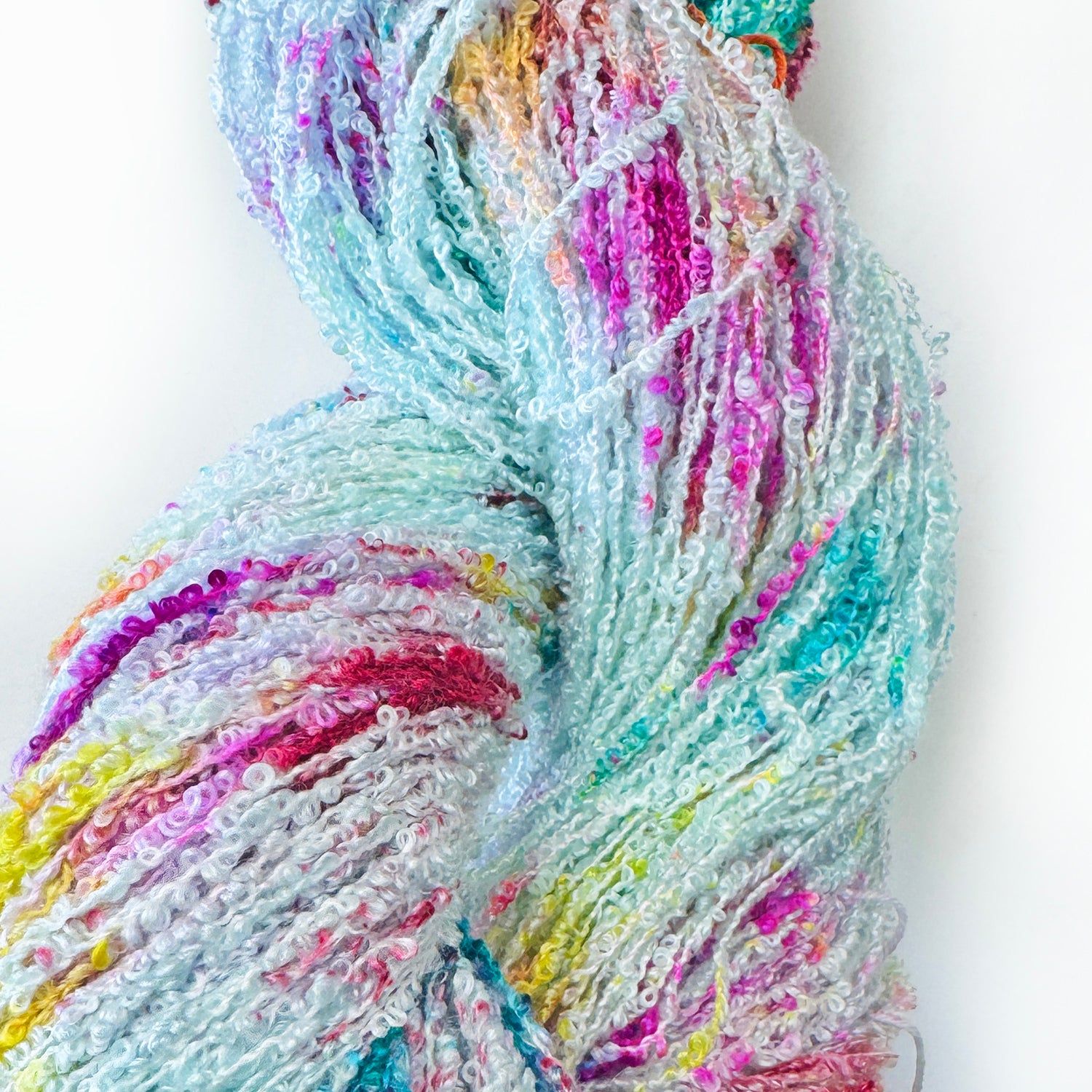Gilliangladrag Holy Fluff Hand Dyed Silky Bouclé Loop : Birdhouse in Your Soul