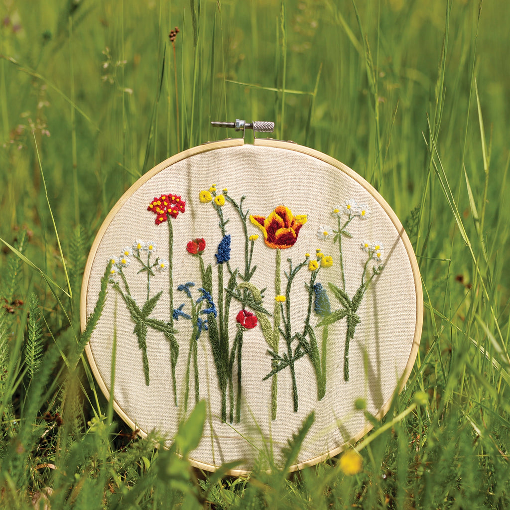 RHS Embroidery Kit : In the Wild