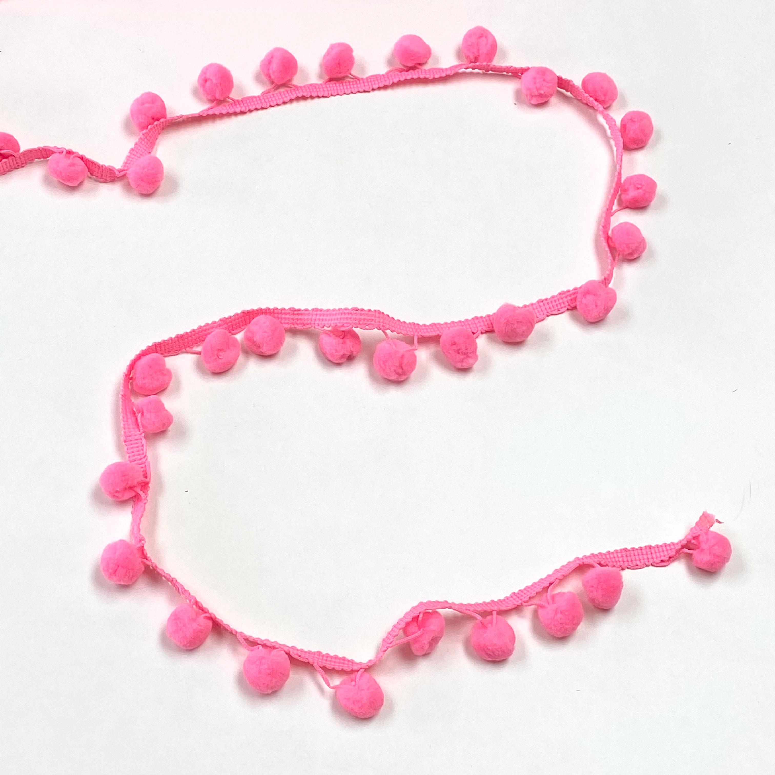 Pompom Trim 25mm Neon pink