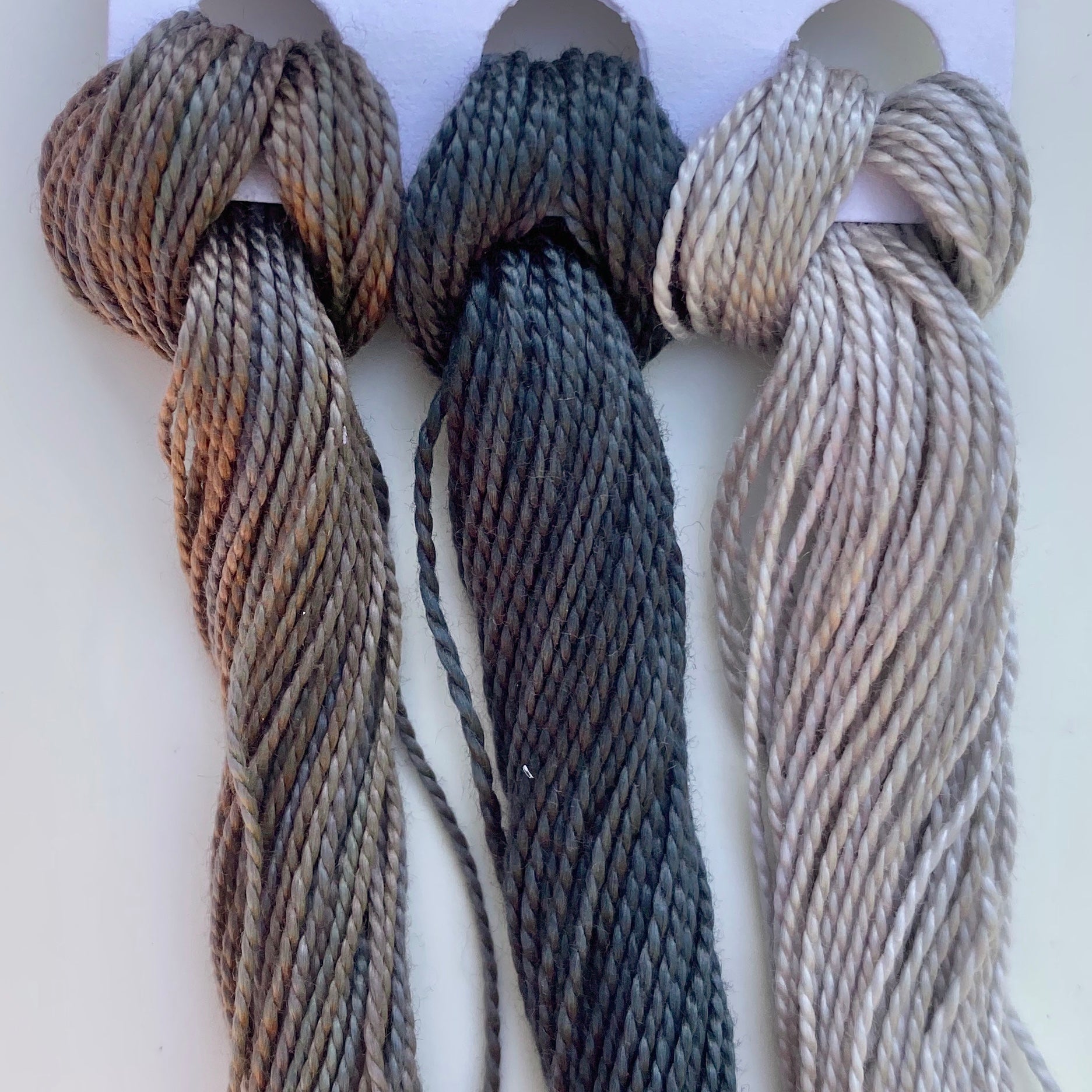 Hand Dyed Perle 8 threads x 3 Touch of Grey