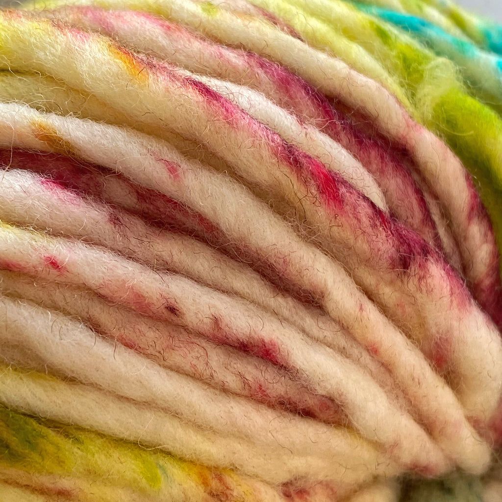 Holy Fluff Hand Dyed Super Chunky 200g : 'L'Amour L'Amour L'Amour'
