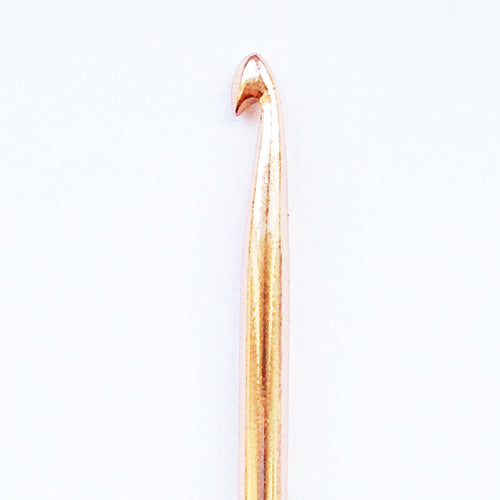 Gilliangladrag Crochet Hook 2.25mm x 15cm pink