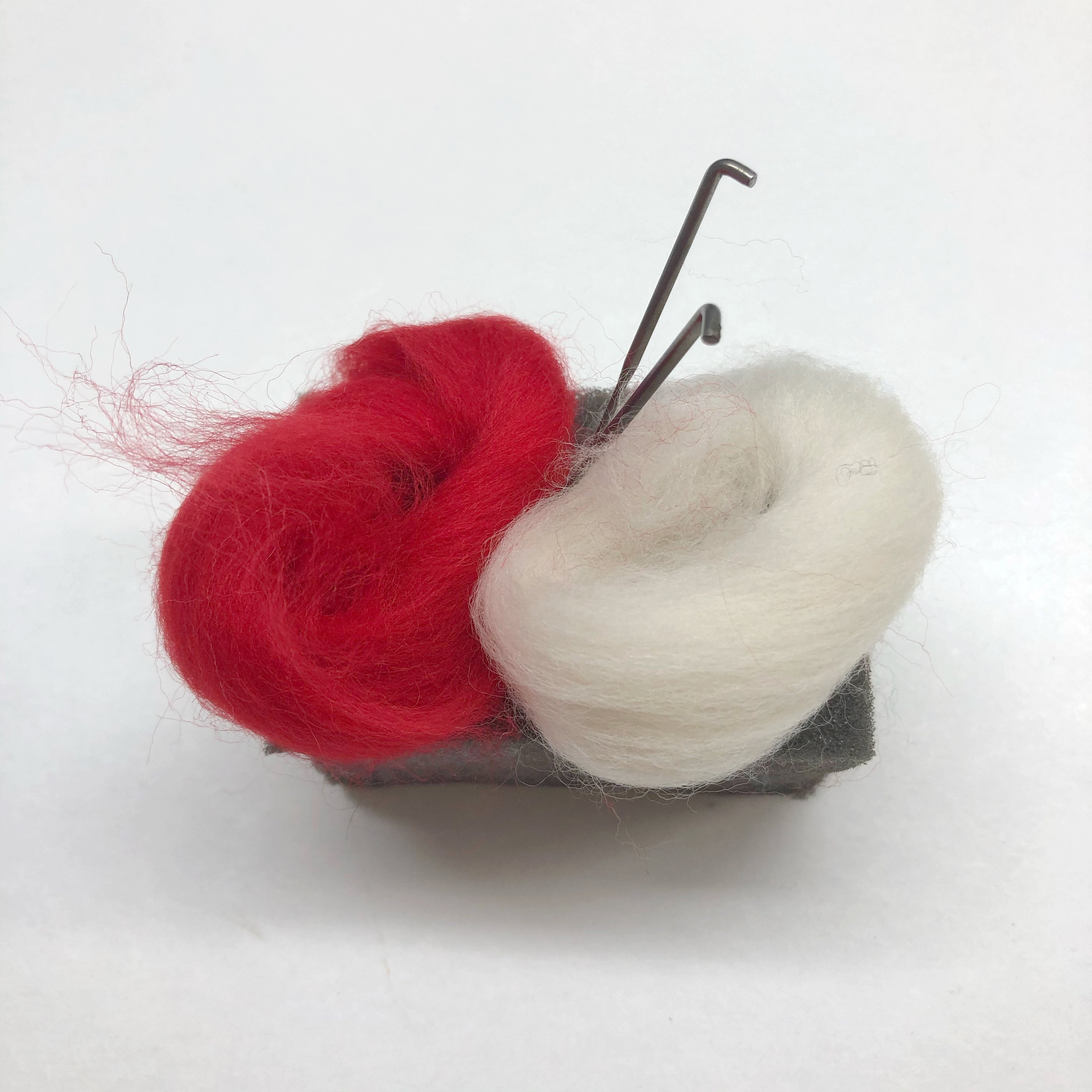 PATCH-O-WOOL : Breathe New Life Into Your Woolly Clothes - Needle Felting Kit