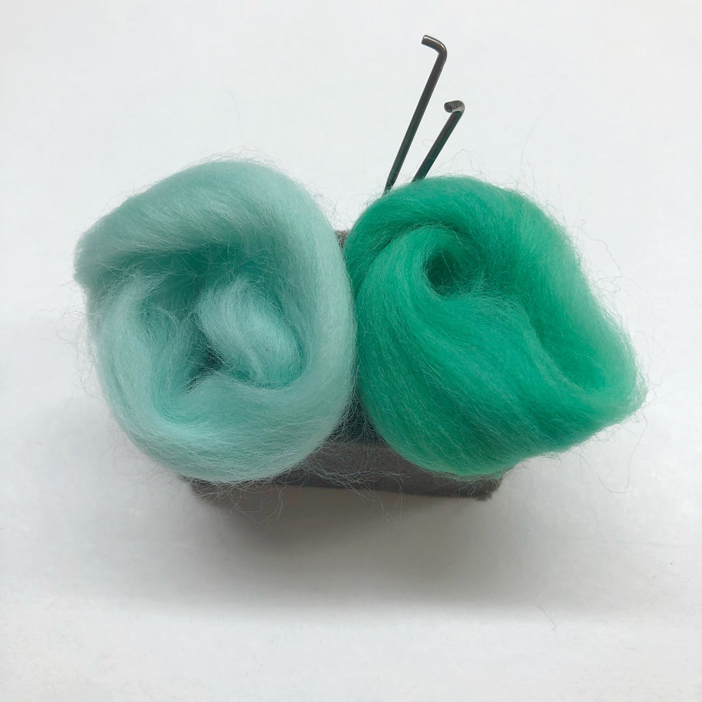 PATCH-O-WOOL : Breathe New Life Into Your Woolly Clothes - Needle Felting Kit