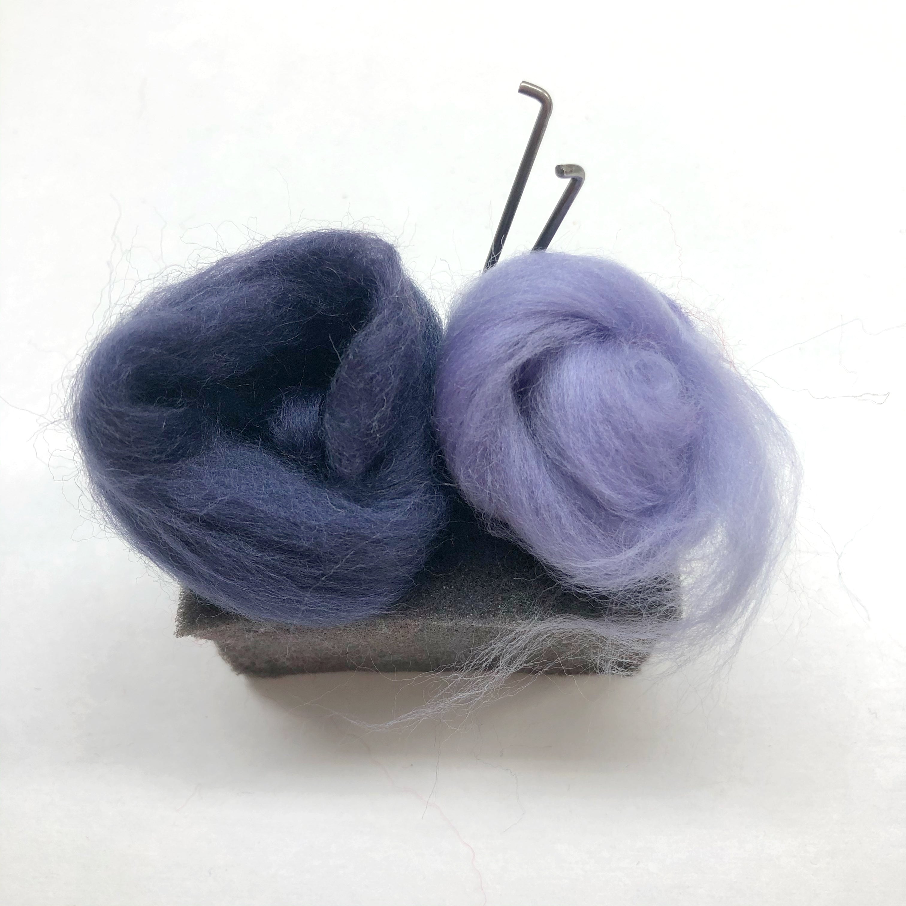 PATCH-O-WOOL : Breathe New Life Into Your Woolly Clothes - Needle Felting Kit