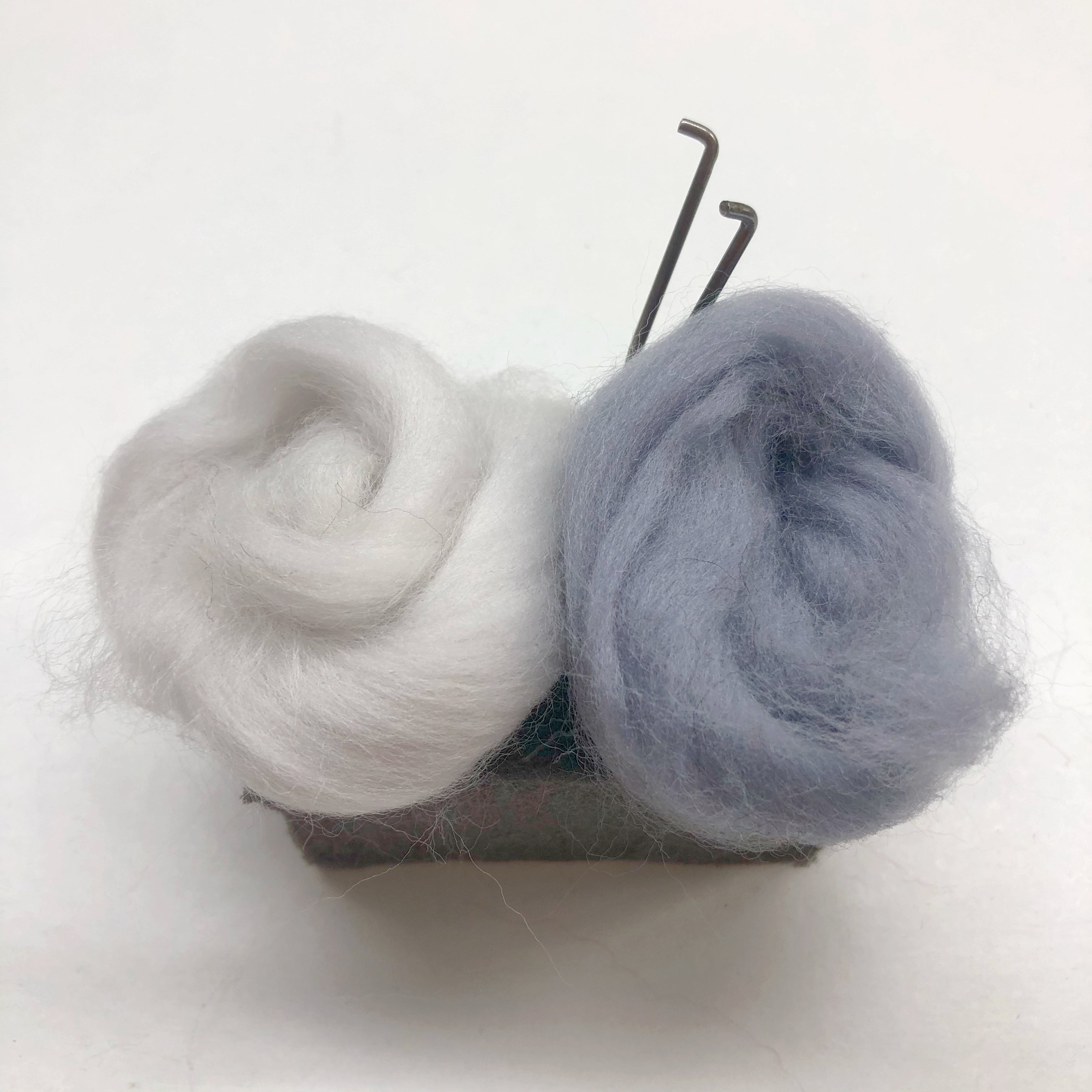 PATCH-O-WOOL : Breathe New Life Into Your Woolly Clothes - Needle Felting Kit