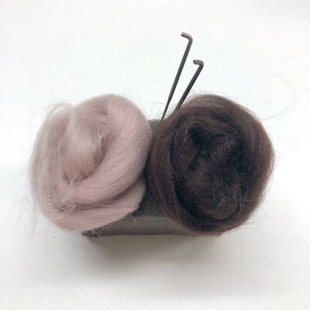 PATCH-O-WOOL : Breathe New Life Into Your Woolly Clothes - Needle Felting Kit